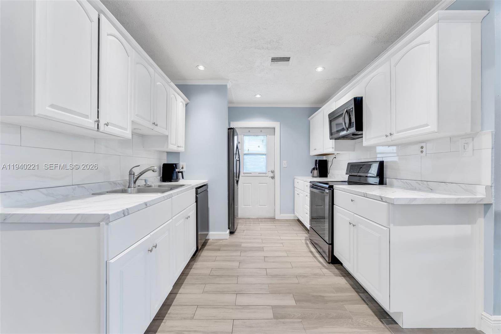 COLLIER ESTATES 2ND ADD - Residential