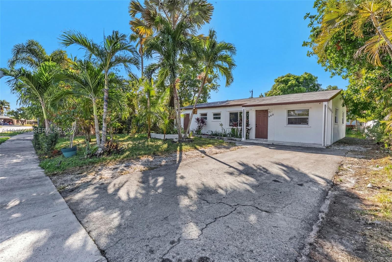 COLLIER ESTATES 2ND ADD - Residential