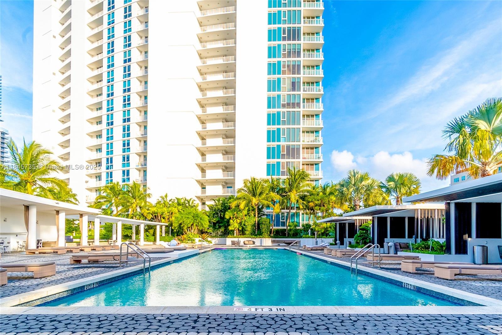 PARAMOUNT BAY CONDO - Residential Lease