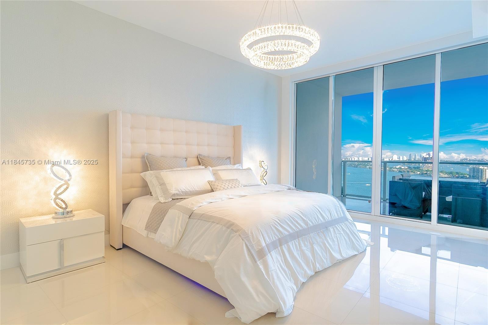 PARAMOUNT BAY CONDO - Residential Lease