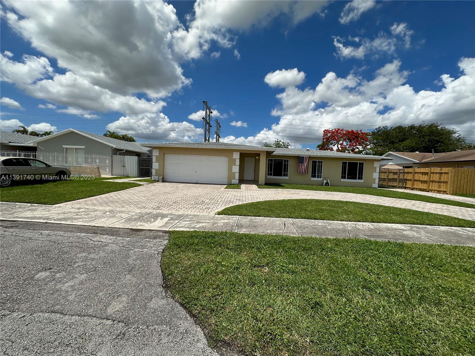 WINSTON PARK UNIT 8 - Residential Lease