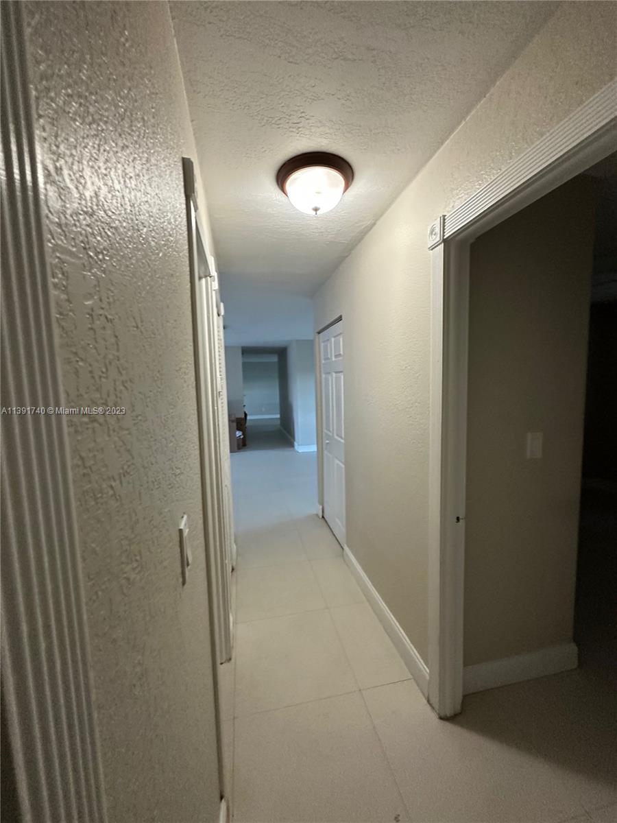 WINSTON PARK UNIT 8 - Residential Lease