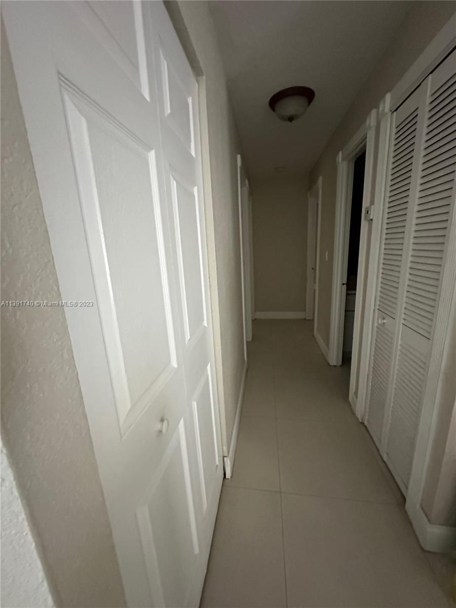 WINSTON PARK UNIT 8 - Residential Lease