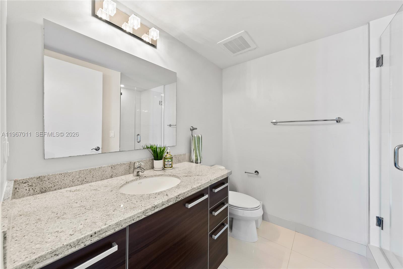 LATITUDE ON THE RIVER CON - Residential