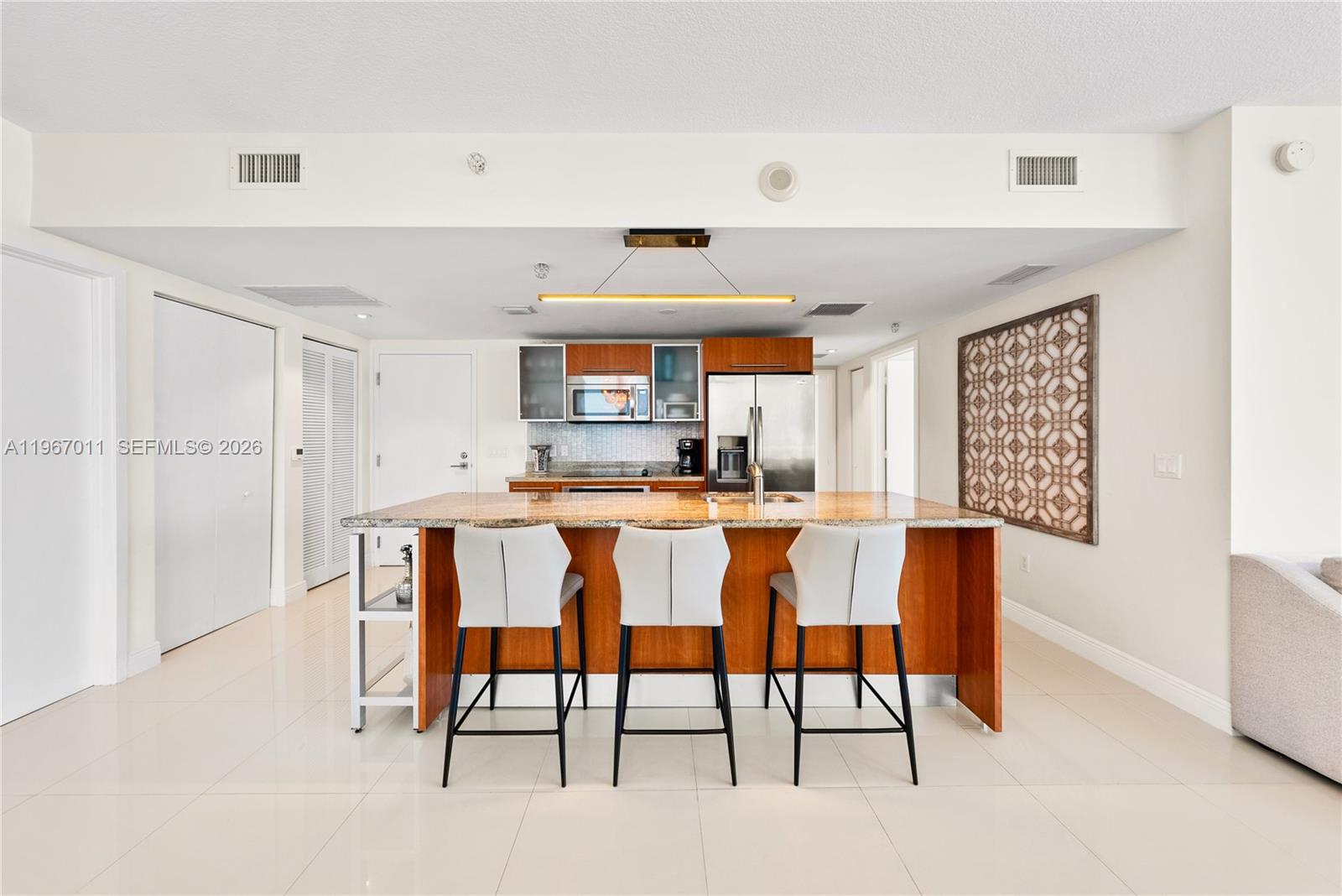 LATITUDE ON THE RIVER CON - Residential