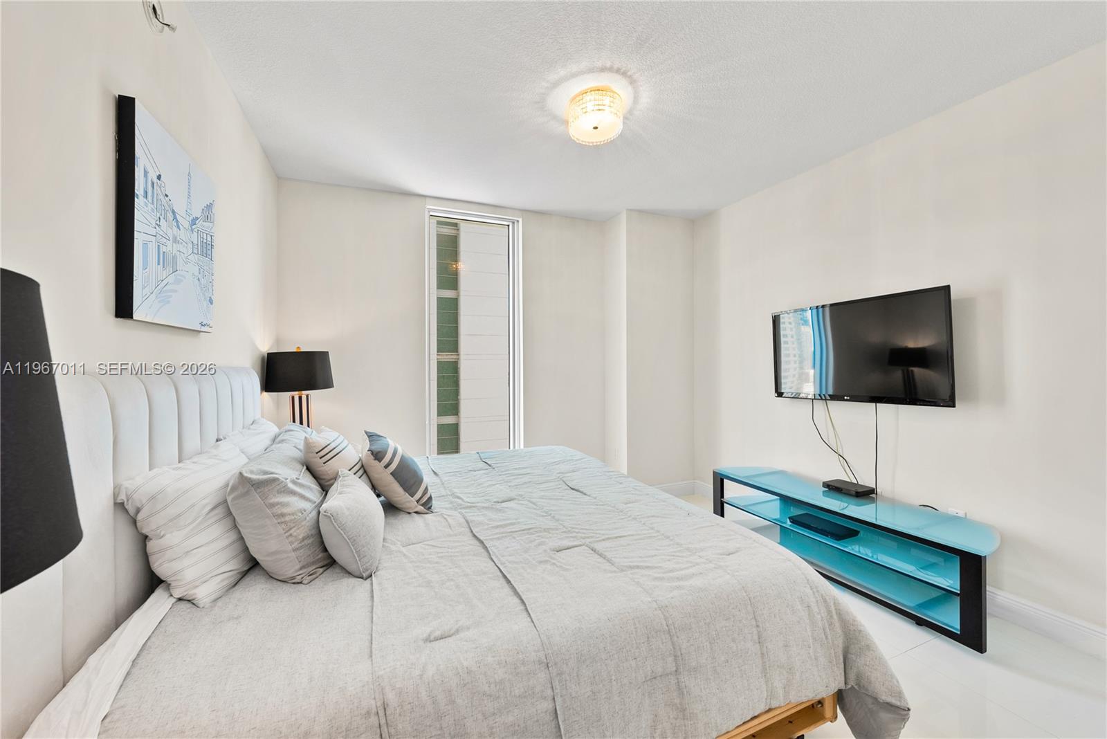 LATITUDE ON THE RIVER CON - Residential