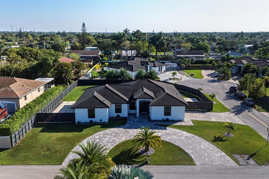 Welcome to a rare opportunity to own a luxury, move-in ready home designed for space, freedom, and real family living — located in Homestead near the Redlands. Built in 2021 and situated on a 16,000 sq ft lot, this 4-bedroom, 3-bathroom residence offers the flexibility and privacy that today’s buyers are actively searching for. Best part is NO HOA, a true standout in the area. The interior features a bright, clean white turnkey design throughout, creating a timeless and modern feel that is ready to enjoy from day one. Step outside to a resort-style backyard featuring a saltwater pool and illuminated jacuzzi, perfect for relaxing evenings or hosting gatherings/events . The property also includes a 2-car garage along with multiple driveway entrances, offering space for multiple vehicles, trucks, or even a boat. Additional highlights include pre-existing connections on the exterior patio for a future built-in outdoor kitchen, allowing the next owner to expand their entertaining space with ease, as well as a reverse osmosis water system for enhanced water quality throughout the home. This home is ideal for buyers who value land, privacy, freedom from restrictions, and functionality over cookie-cutter subdivisions. If you’ve been waiting for a property like this, now’s the time. Message me today to schedule your private tour!