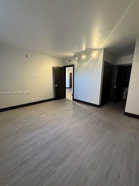 GABLES WATERWAY TOWERS CO - Residential Lease