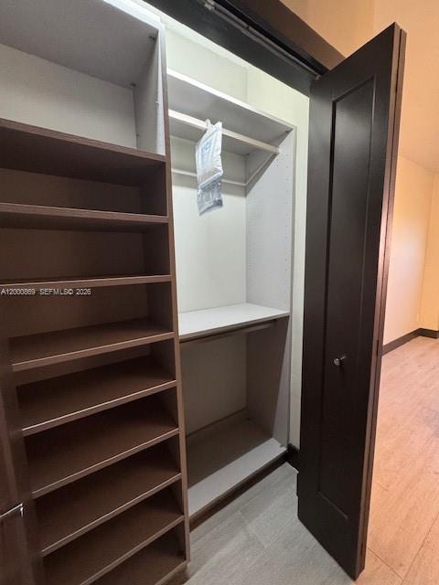 GABLES WATERWAY TOWERS CO - Residential Lease