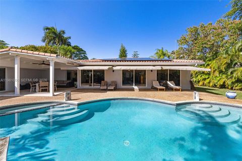 Photo of 1014 Jefferson St, Hollywood, FL 33019 (MLS # A11981006)