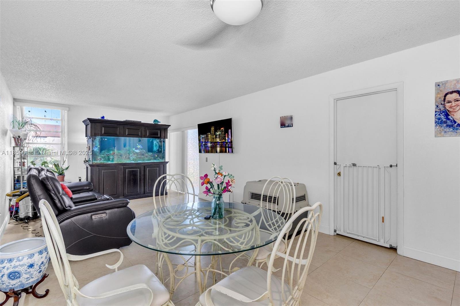 1900 W 68th St F302