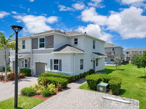 763 SE 17th St Homestead FL 33034