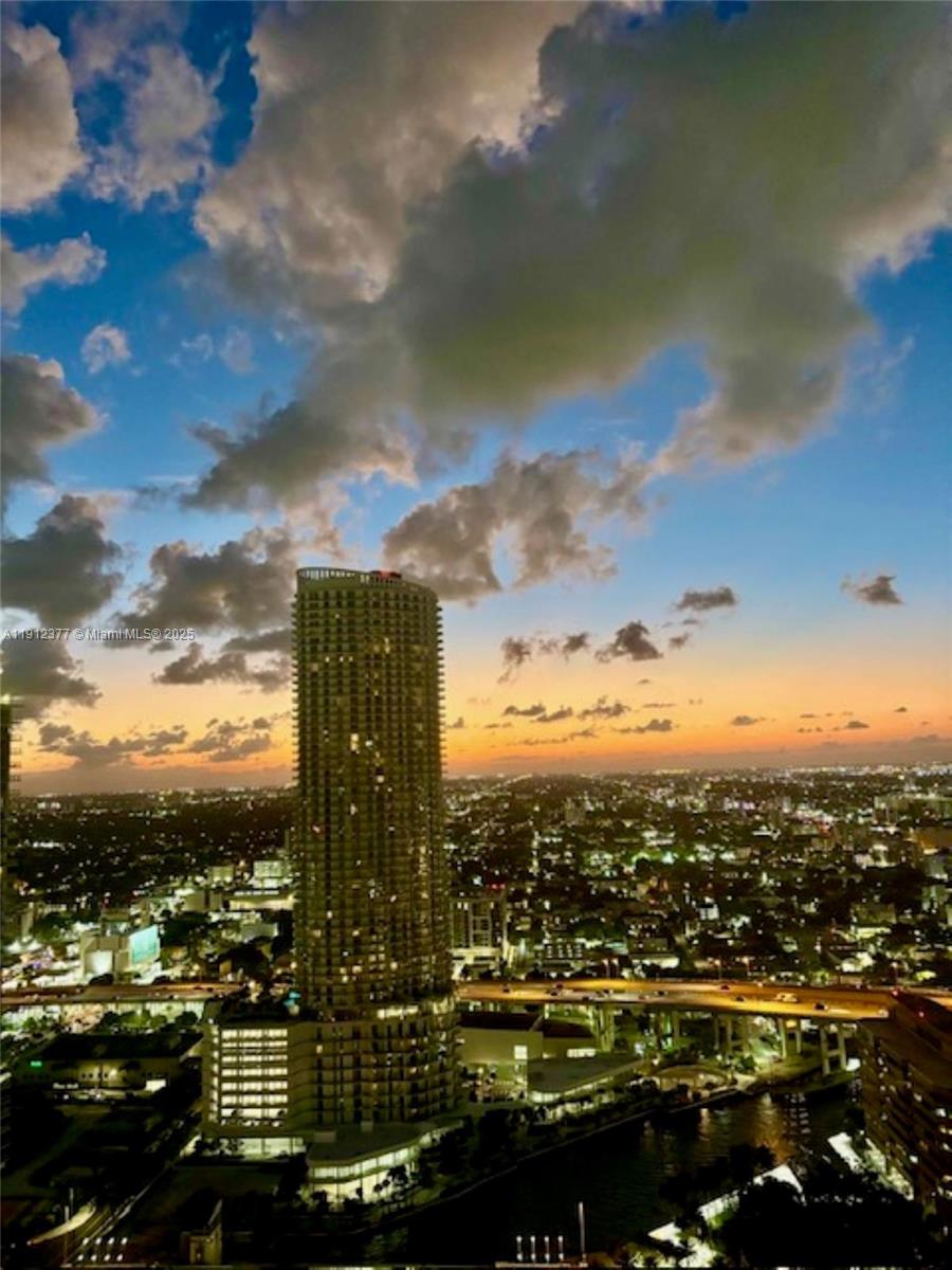 MINT CONDO - Residential Lease