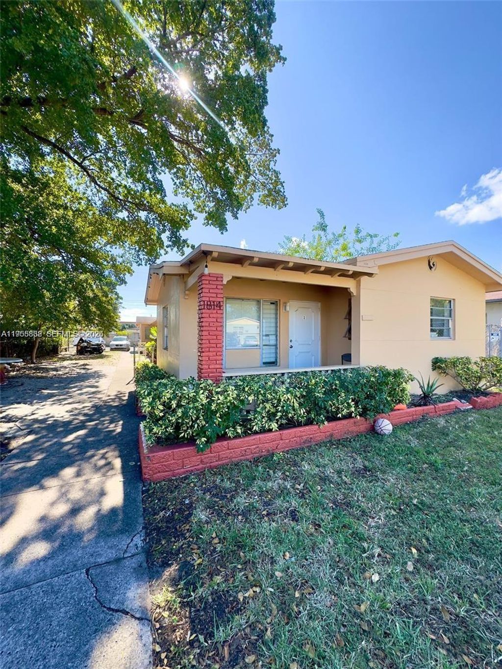 Photo of 1814 Washington St #1-4, Hollywood, FL 33020 (MLS # A11955838)