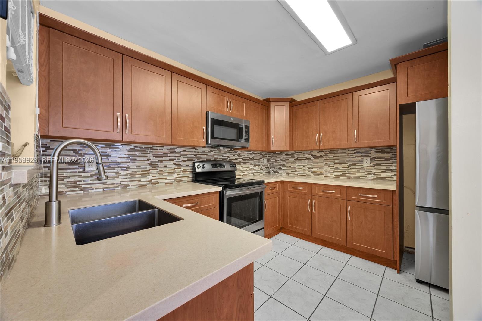 LAWRENCE EST LAND COS SUB - Residential Income