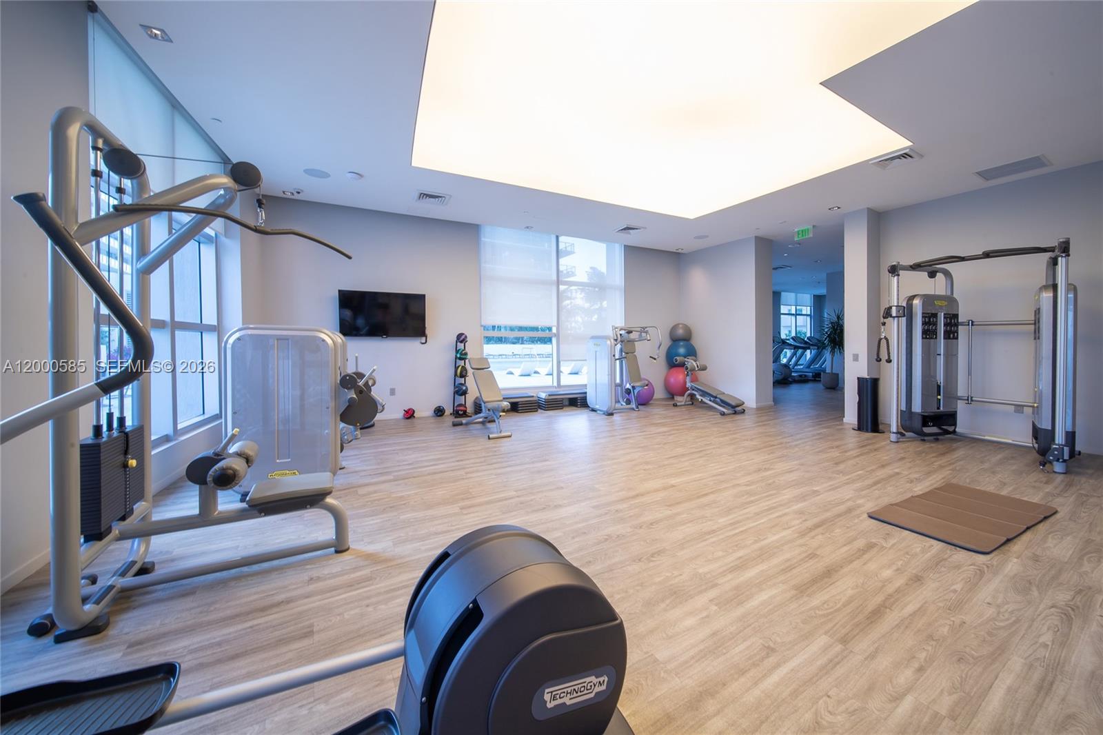 1100 MILLECENTO RESIDENCE - Residential Lease