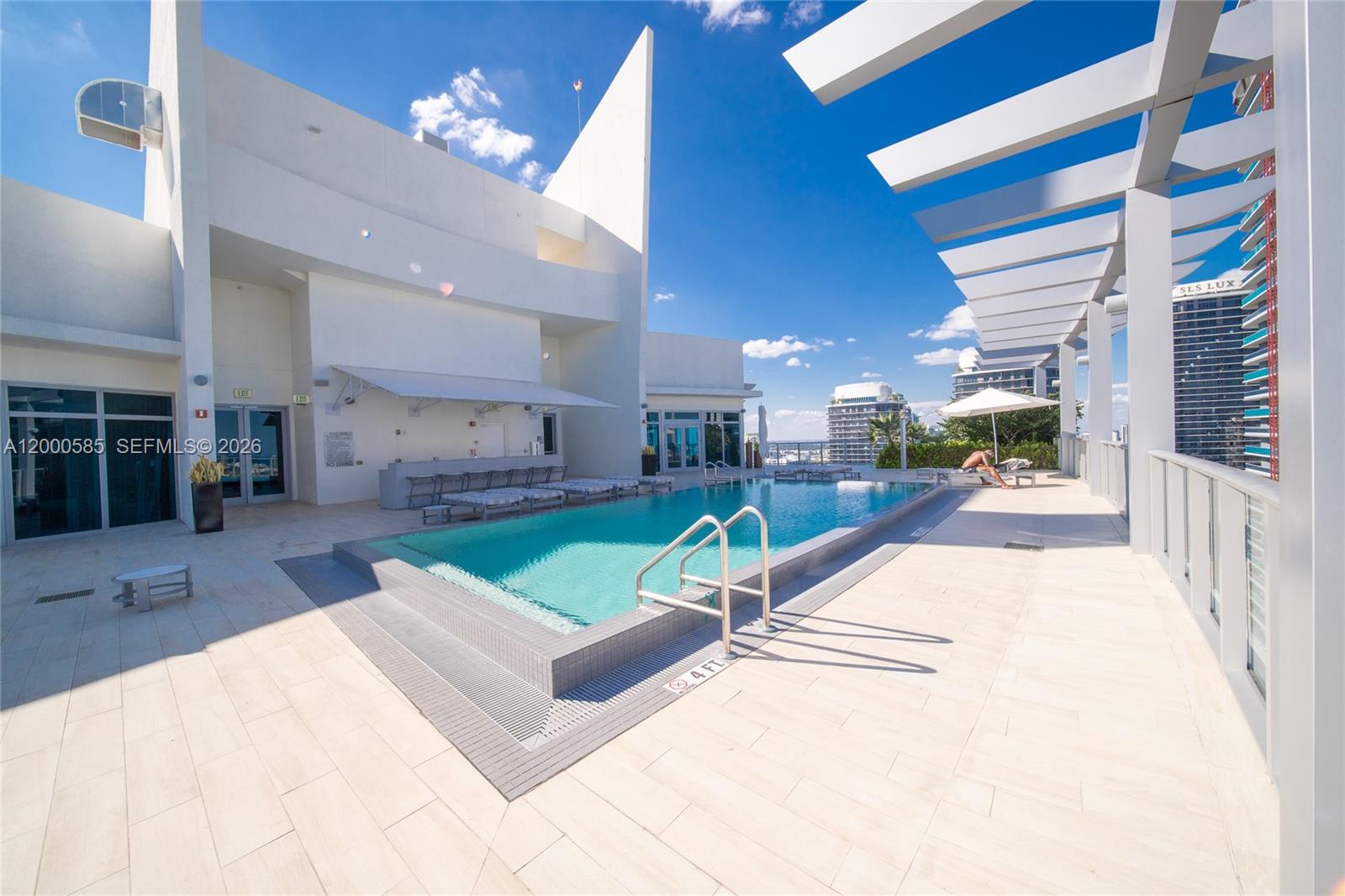 1100 MILLECENTO RESIDENCE - Residential Lease