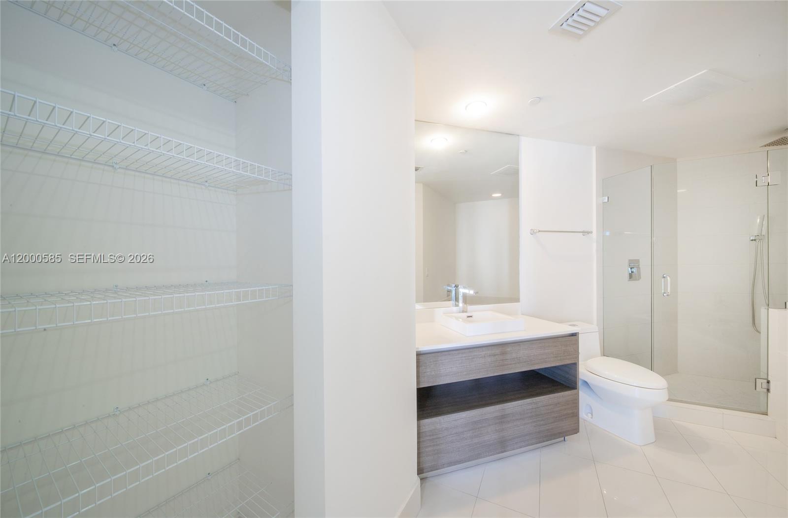 1100 MILLECENTO RESIDENCE - Residential Lease