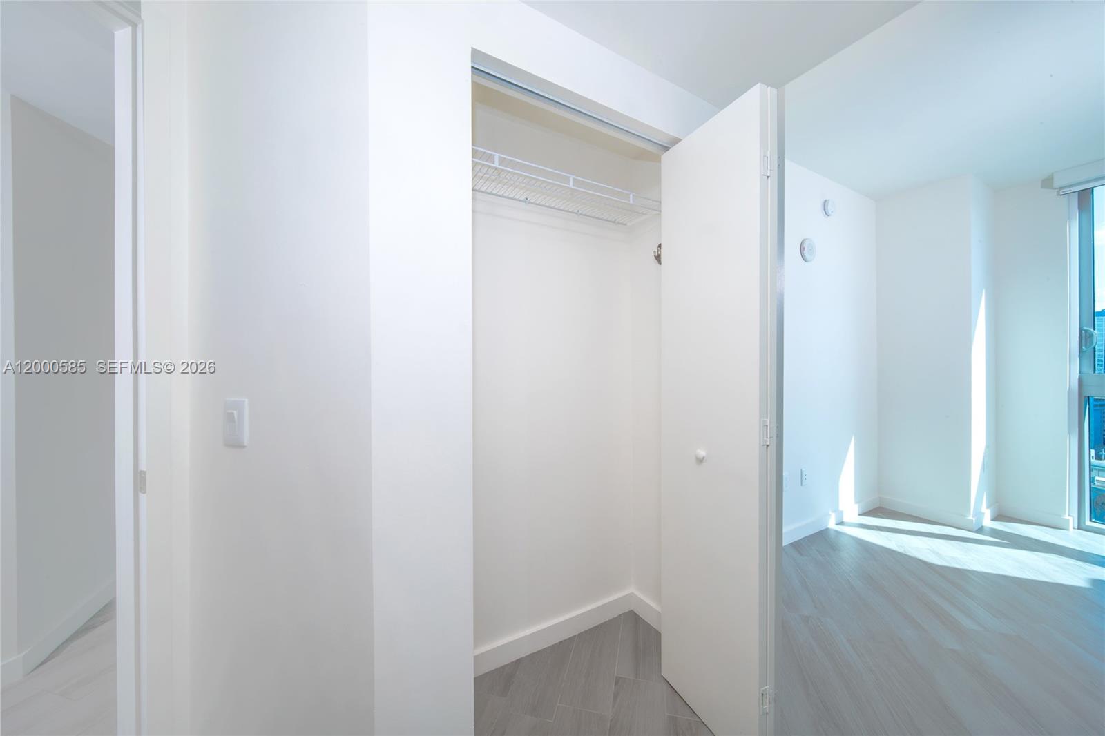 1100 MILLECENTO RESIDENCE - Residential Lease