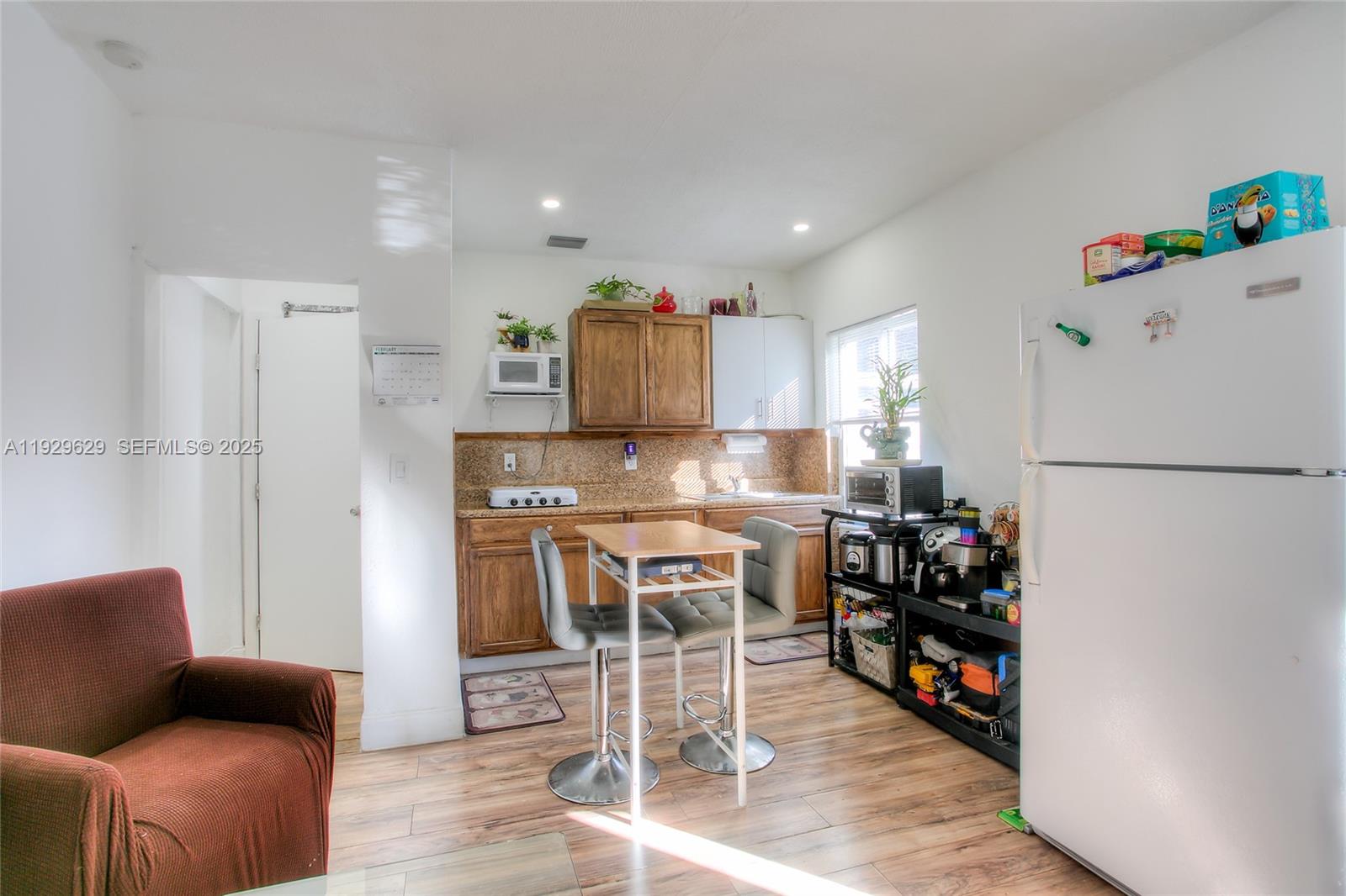 GOLDEN GLADES PARK 3RD AD - Residential