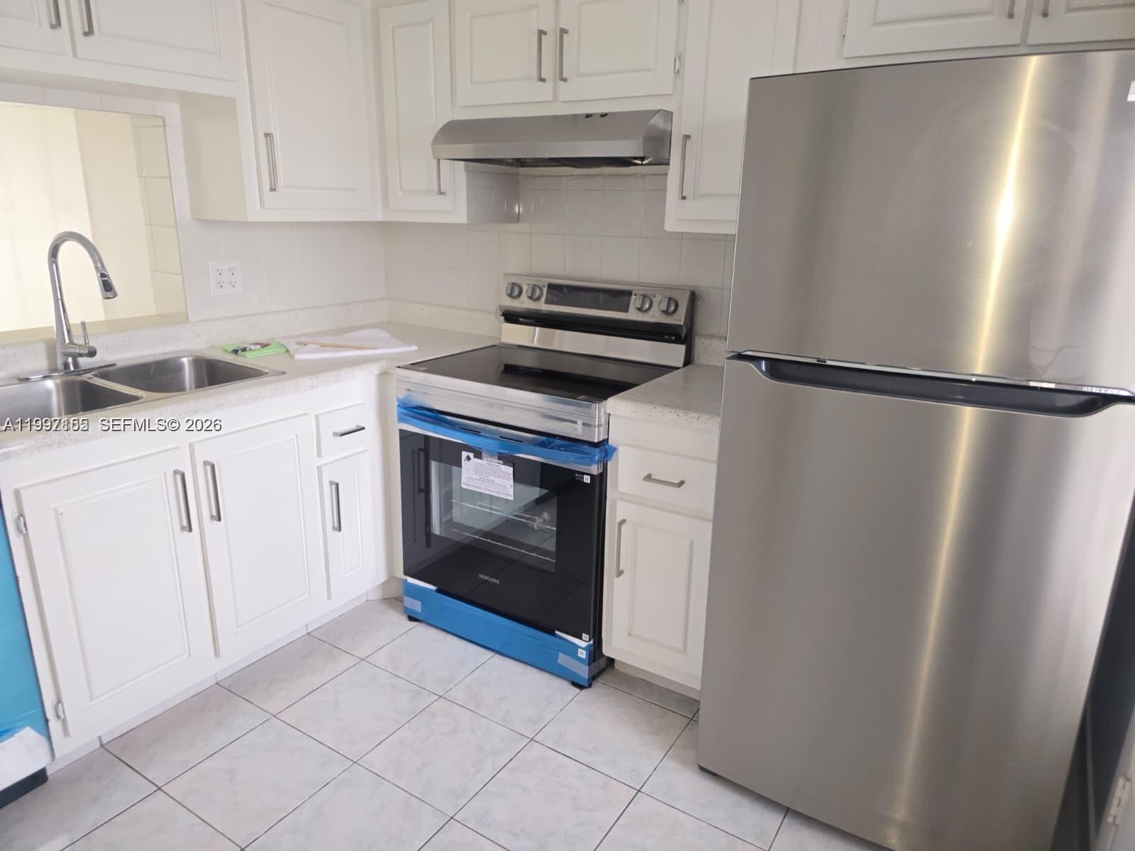 MEADOWBROOK TOWERS CONDO - Residential