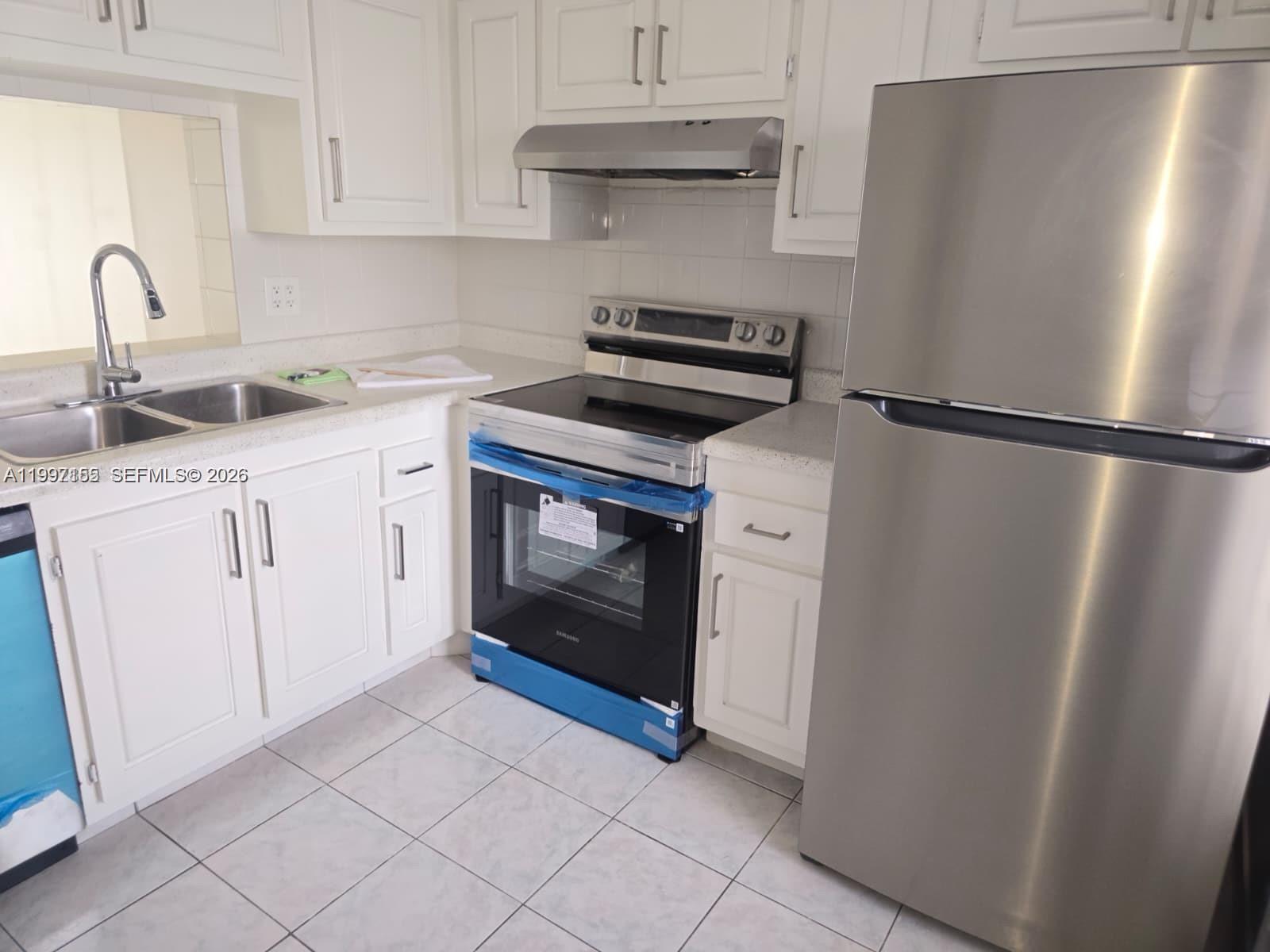 MEADOWBROOK TOWERS CONDO - Residential