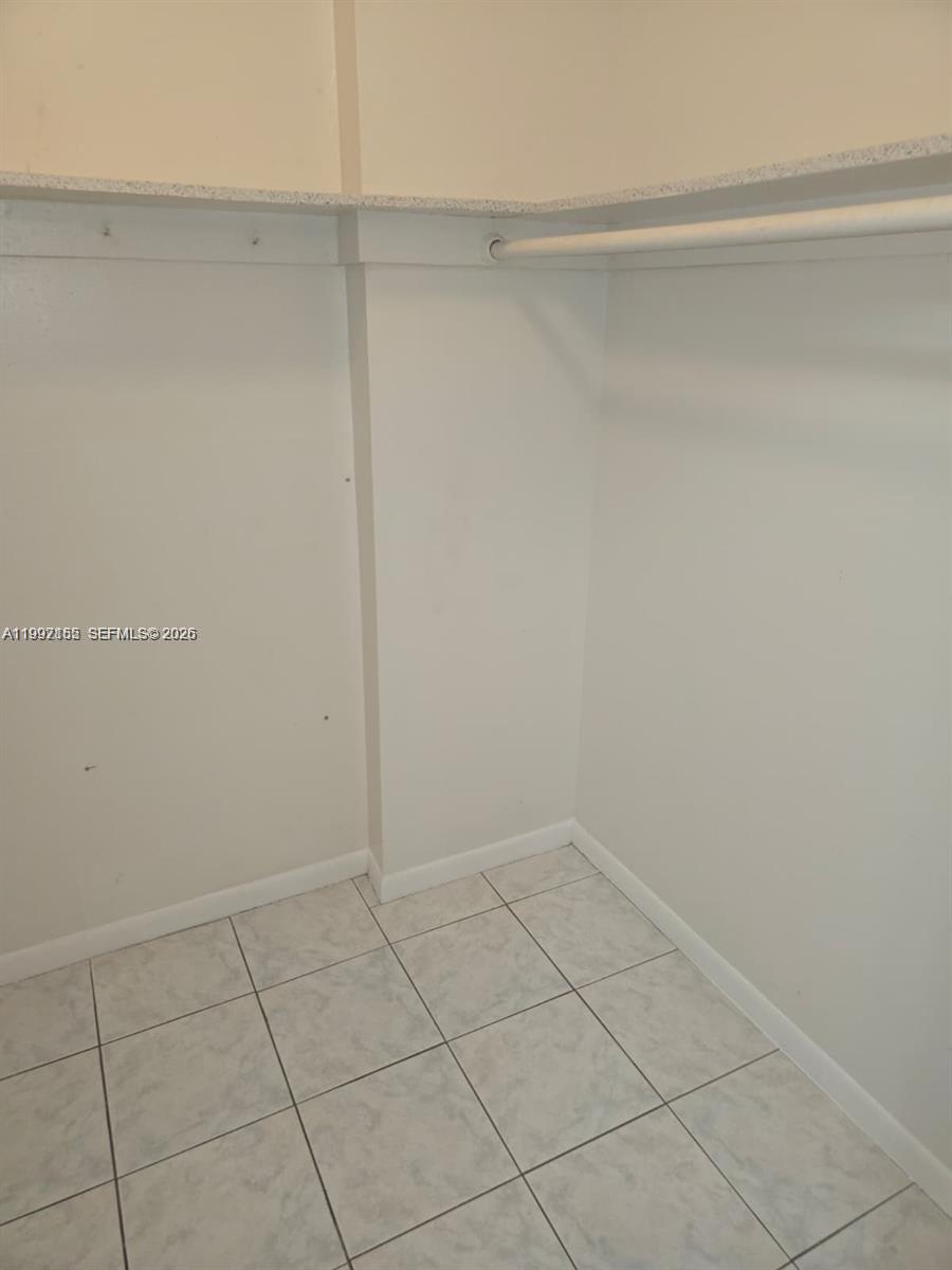 MEADOWBROOK TOWERS CONDO - Residential