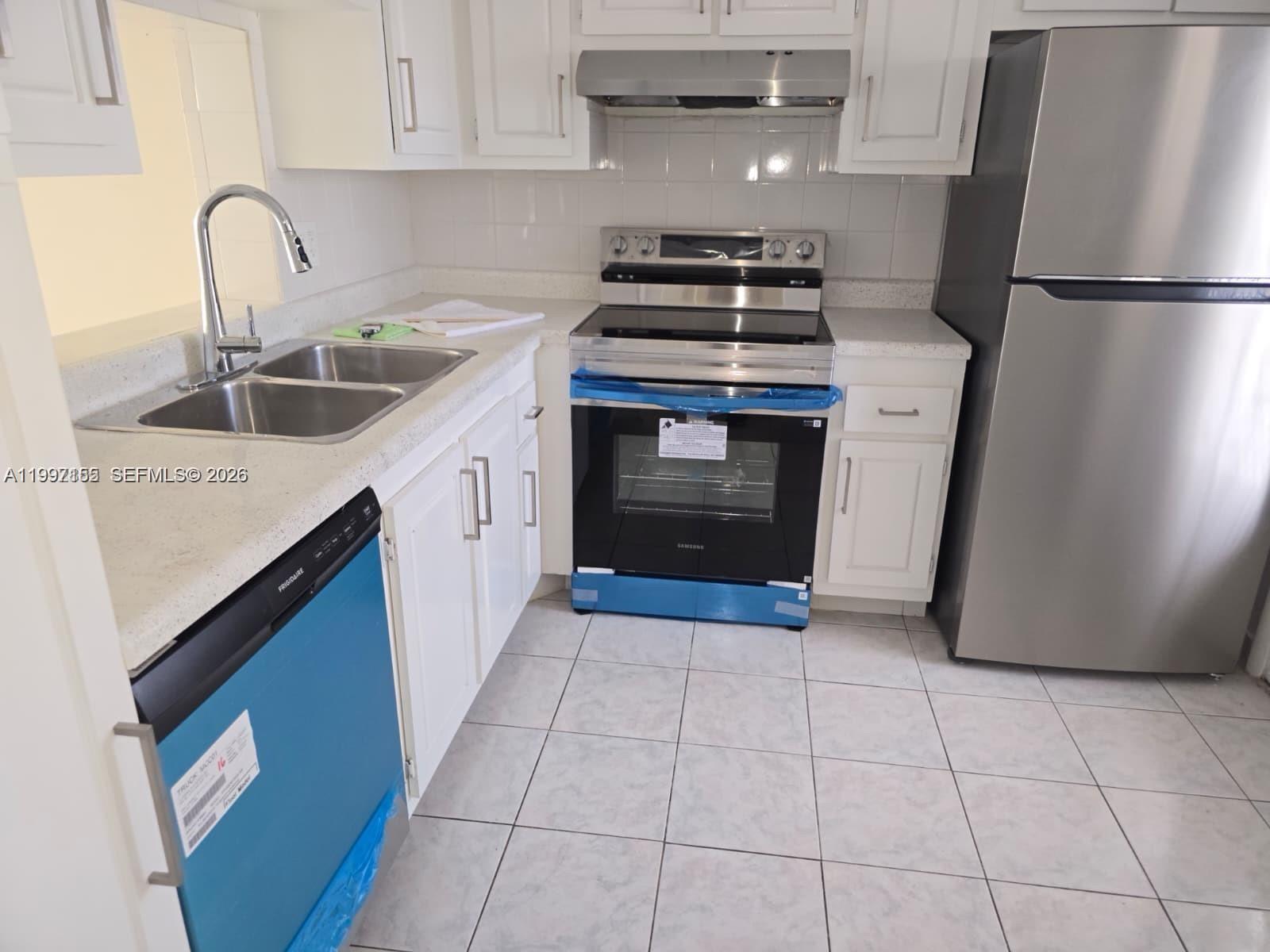 MEADOWBROOK TOWERS CONDO - Residential