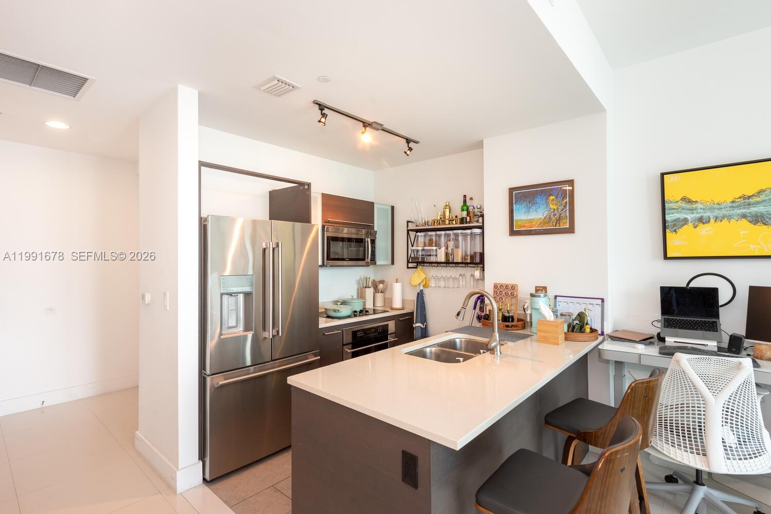 500 BRICKELL WEST CONDO - Residential