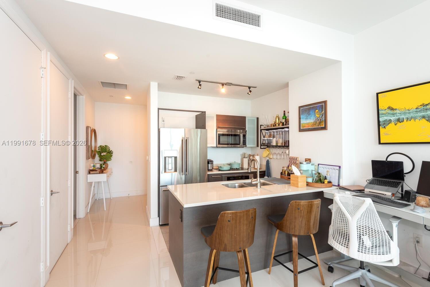 500 BRICKELL WEST CONDO - Residential