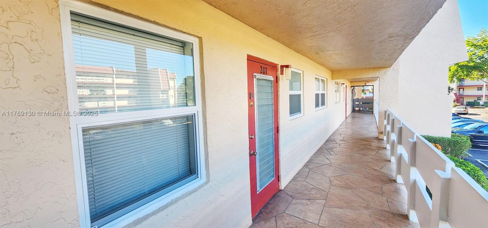 Rental Property at 1015 Country Club Dr 207, Margate, Broward County, Florida - Bedrooms: 2 
Bathrooms: 2  - $1,400 MO.