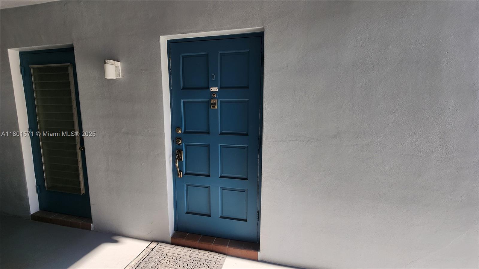 Property for Sale at 981 Hillcrest Ct 114, Hollywood, Broward County, Florida - Bedrooms: 2 
Bathrooms: 2  - $229,000
