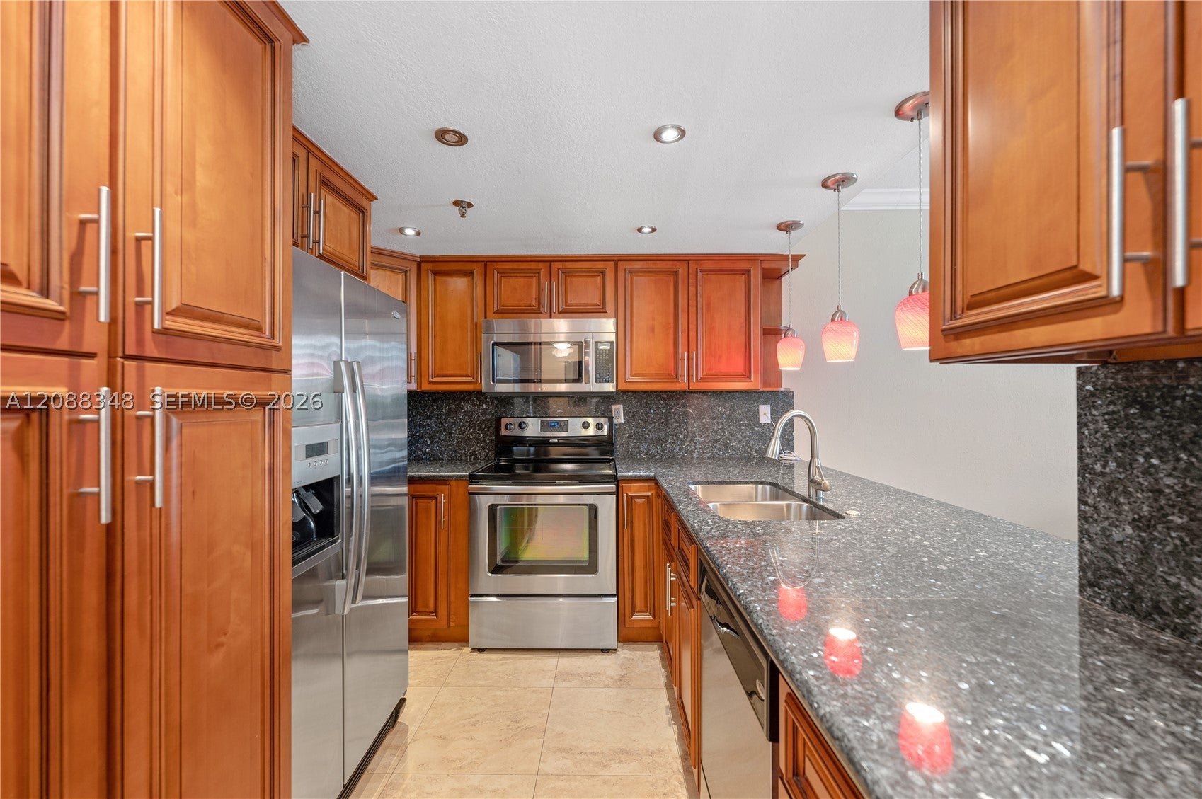 540 Brickell Key Dr 600
