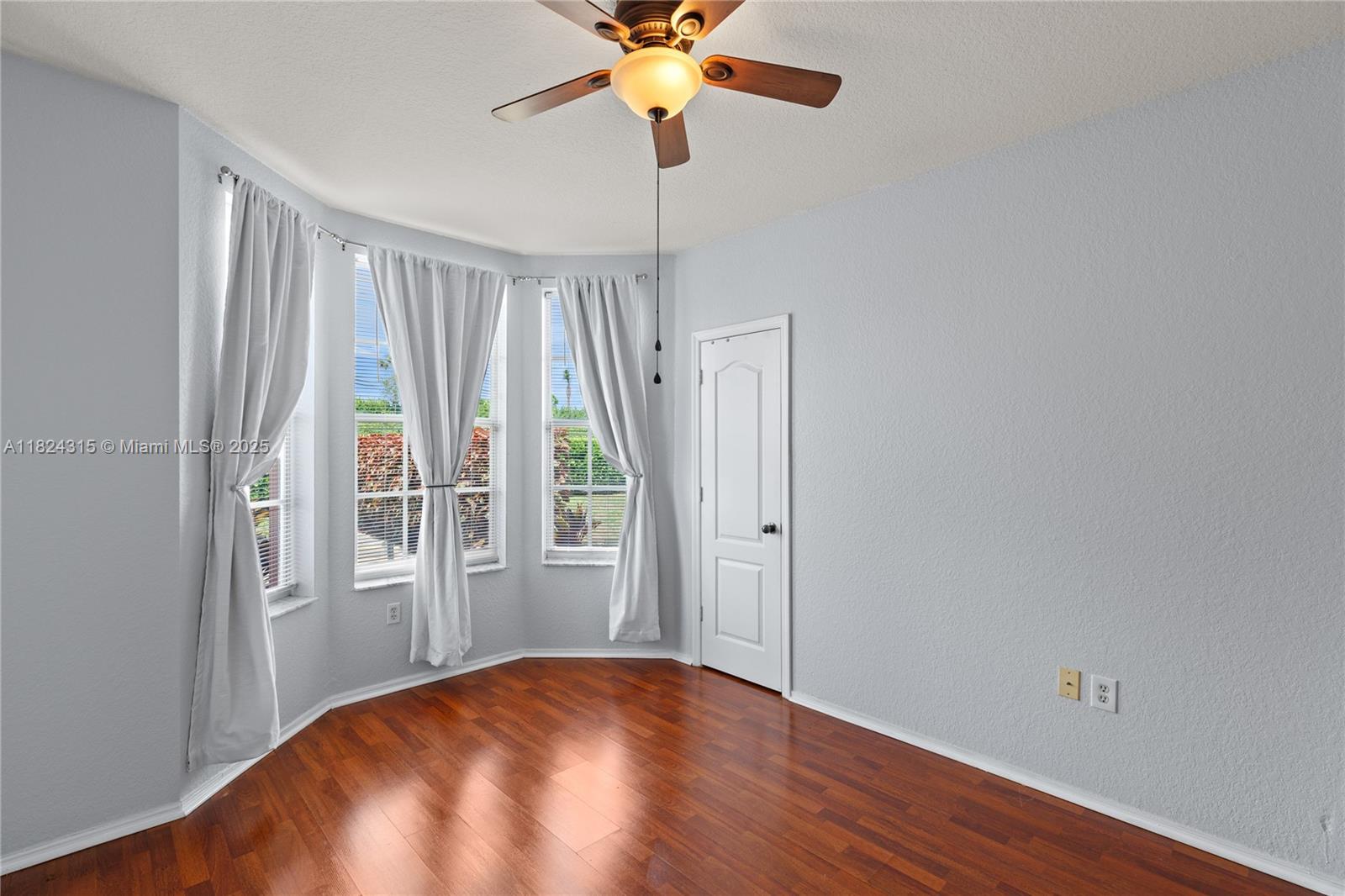 RESIDENCES OF BELMONT AT - Residential Lease