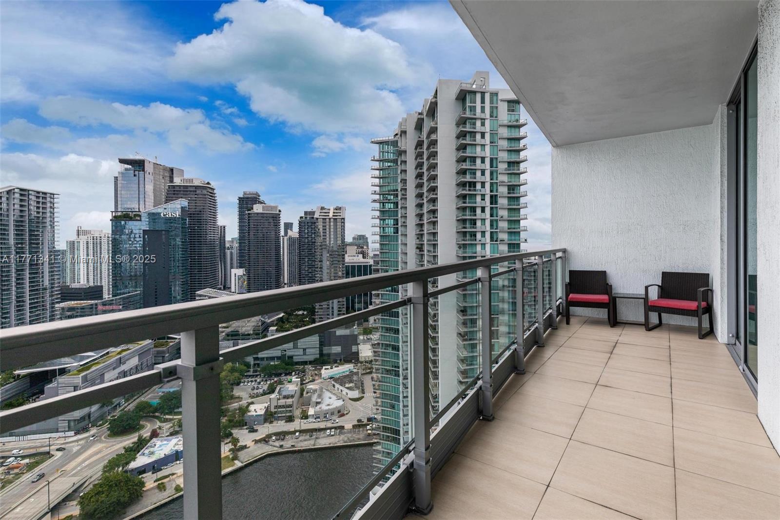 90 SW 3rd St 4103