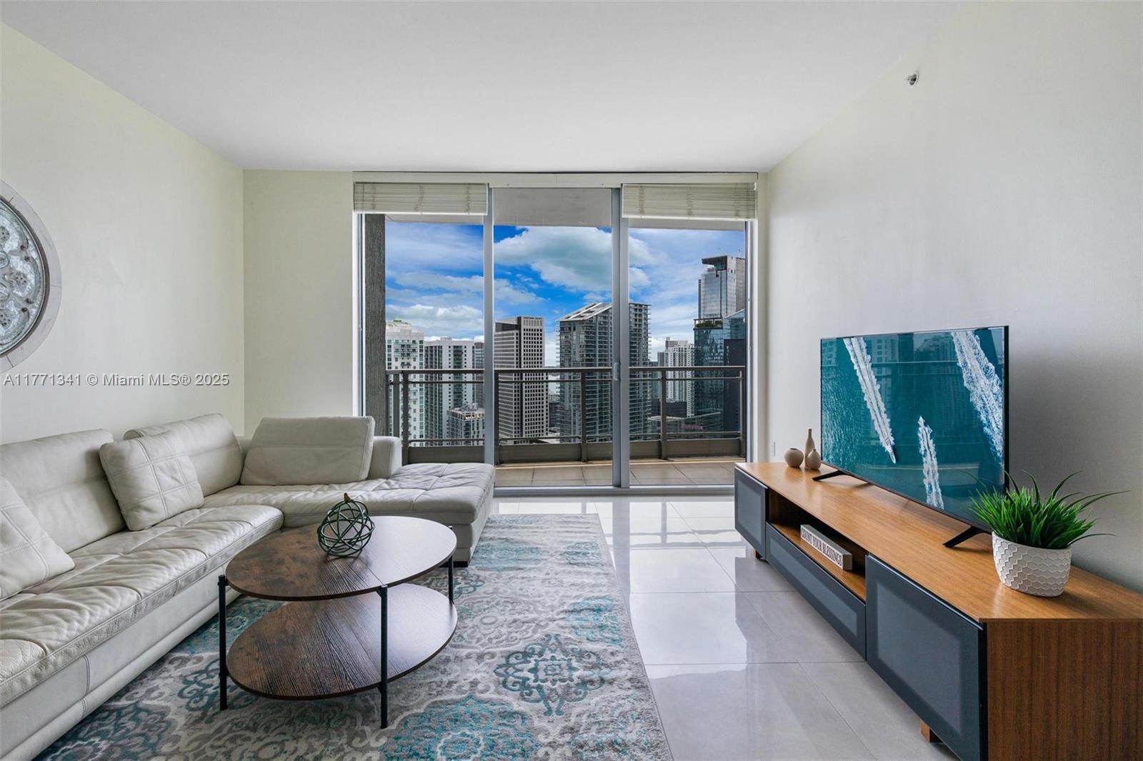 90 SW 3rd St 4103