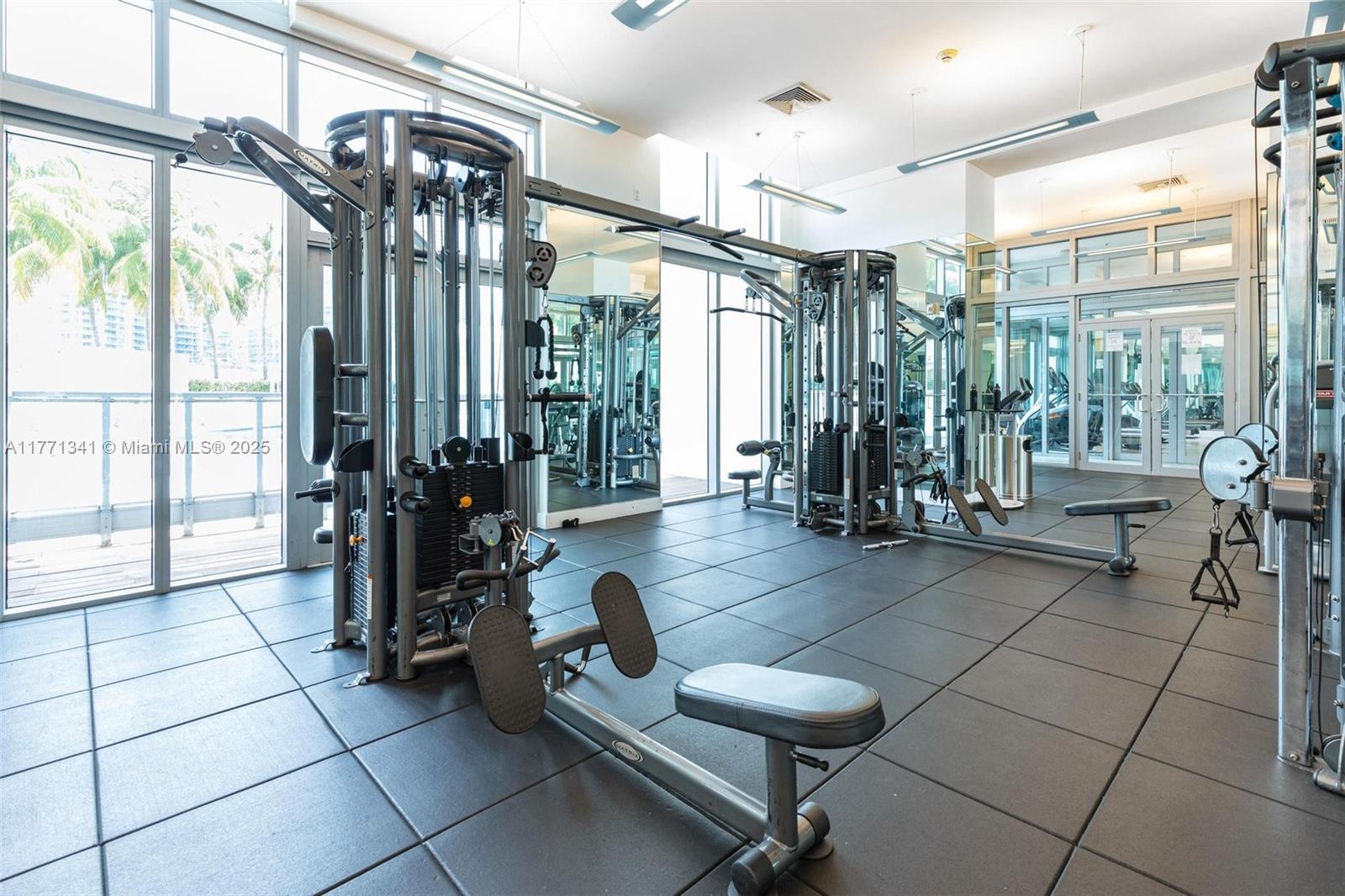 IVY CONDO - Residential