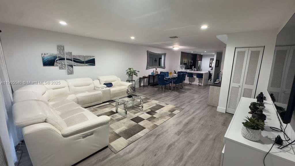 COSTA DEL SOL CONDO NO 3 - Residential Lease