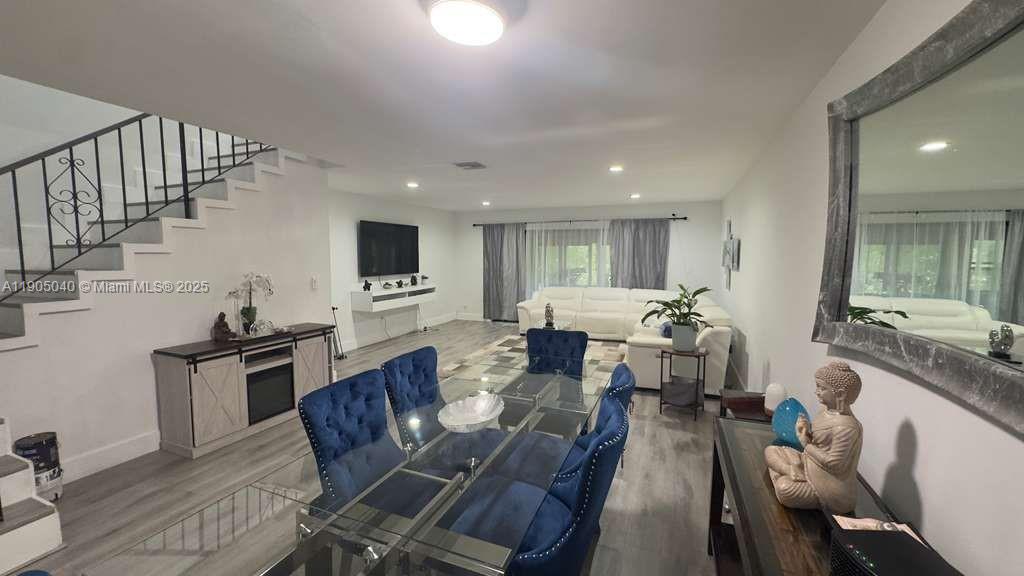 COSTA DEL SOL CONDO NO 3 - Residential Lease