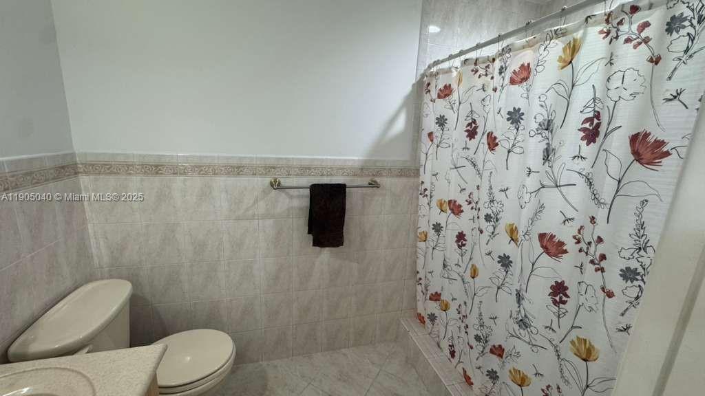 COSTA DEL SOL CONDO NO 3 - Residential Lease