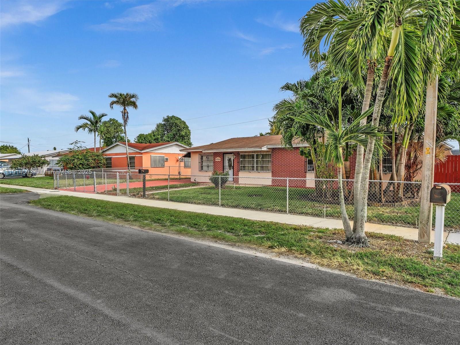CAROL CITY RED ROAD MANOR - Residential