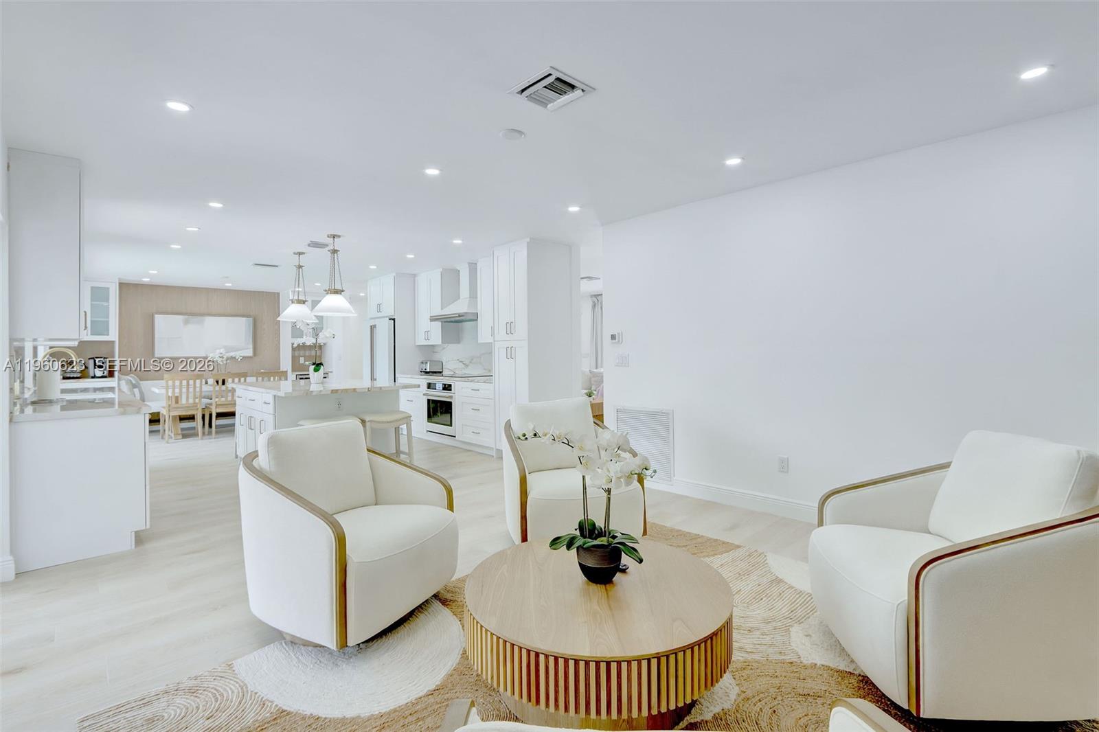 CYPRESS ISLES ESTATES FOU - Residential