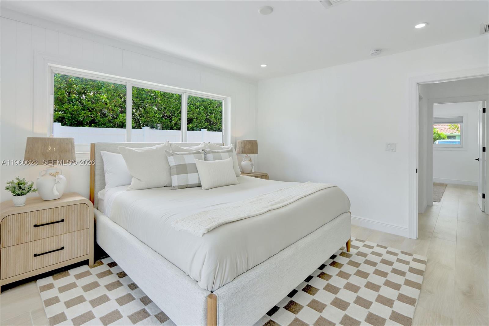 CYPRESS ISLES ESTATES FOU - Residential