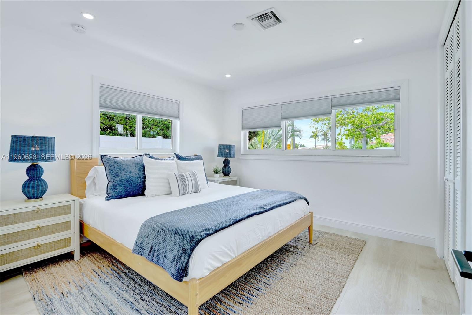 CYPRESS ISLES ESTATES FOU - Residential