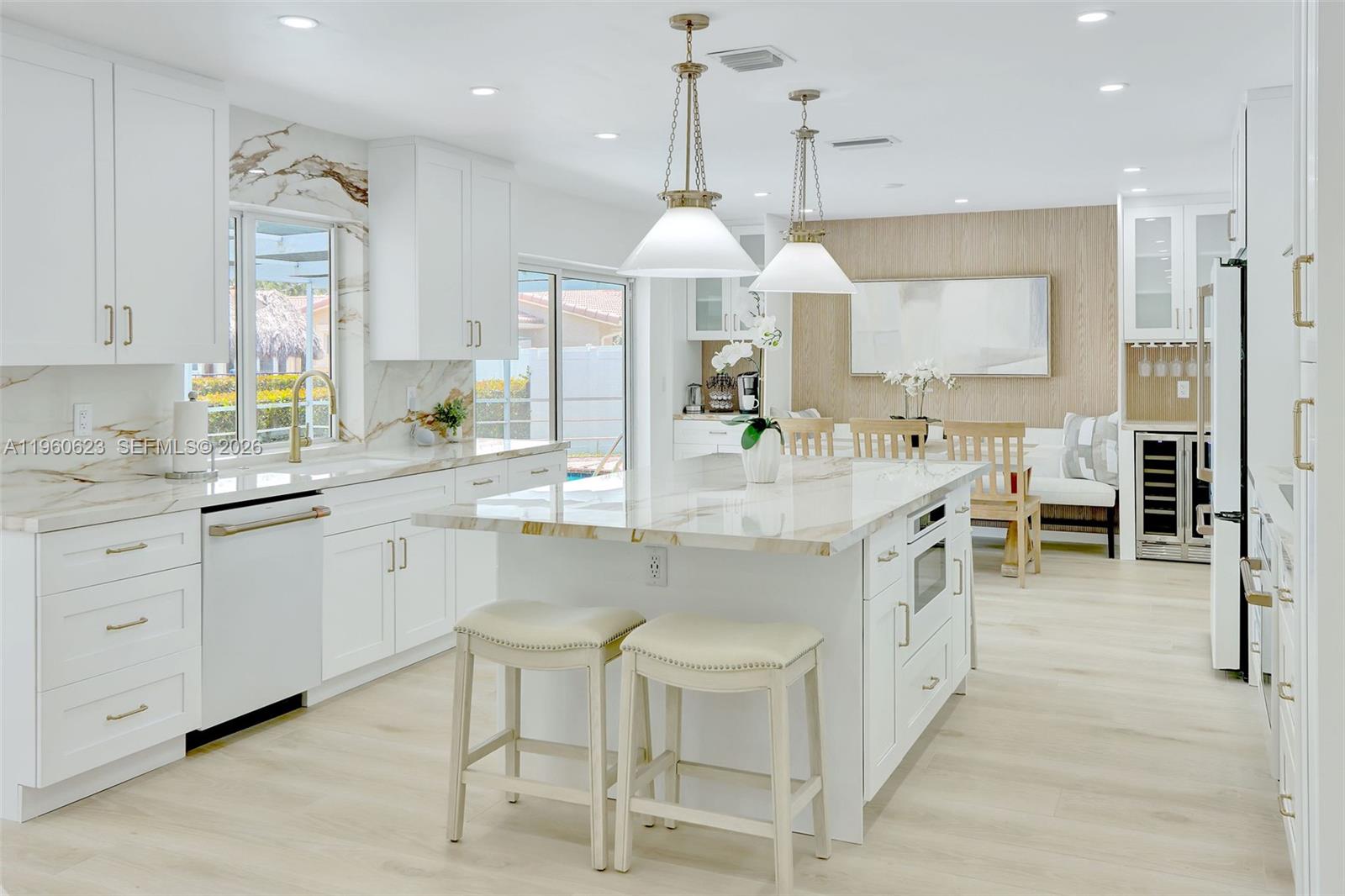 CYPRESS ISLES ESTATES FOU - Residential