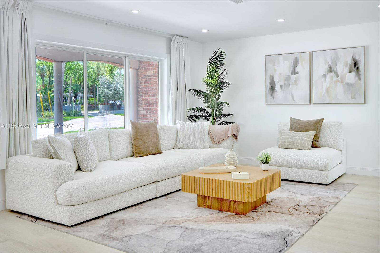 CYPRESS ISLES ESTATES FOU - Residential