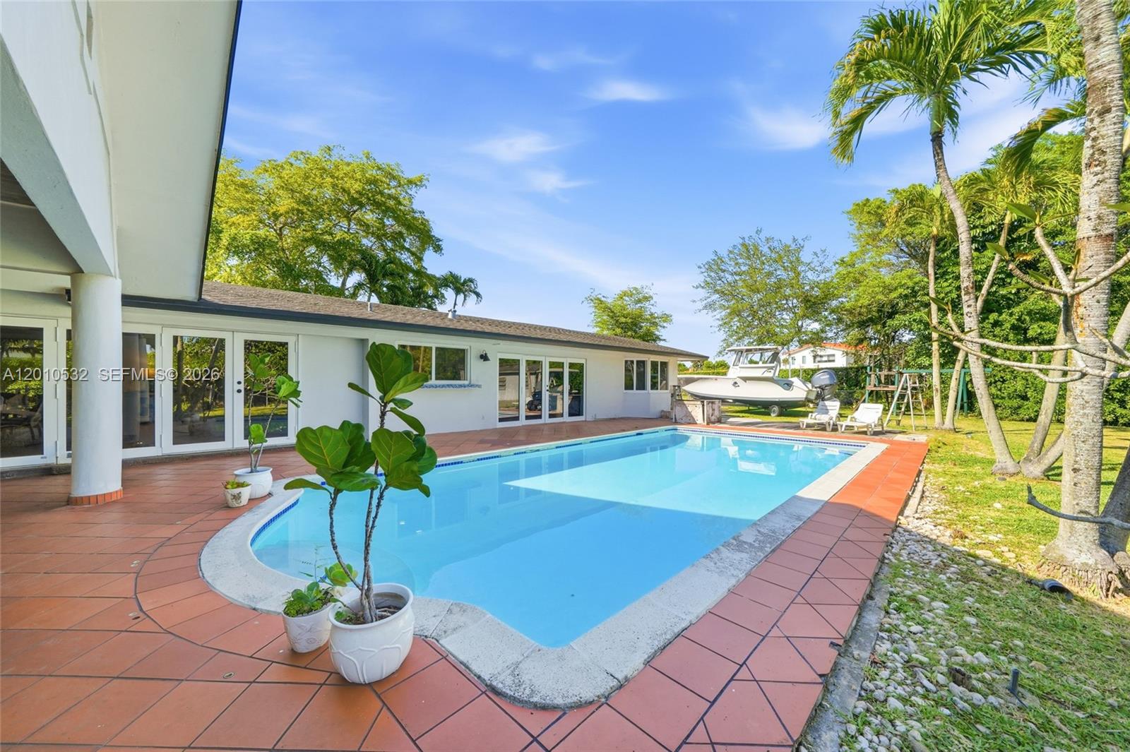 KENDALE SEC 1 - Residential