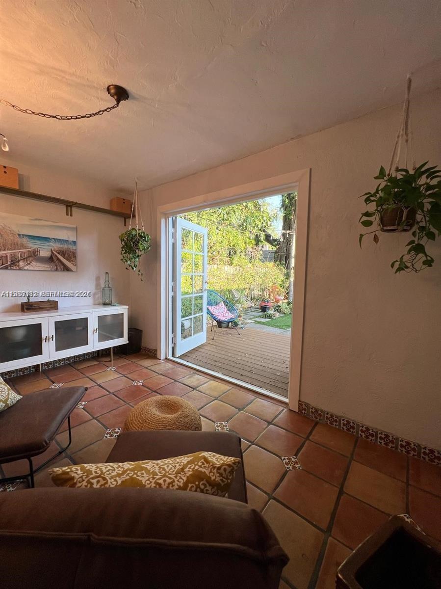 BAYWOOD - Residential Lease