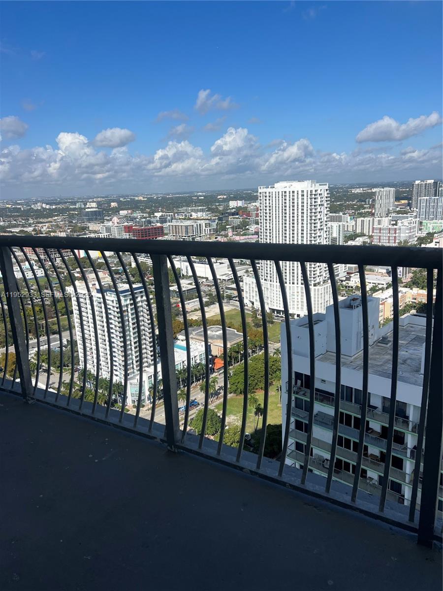 OPERA TOWER CONDO - Residential