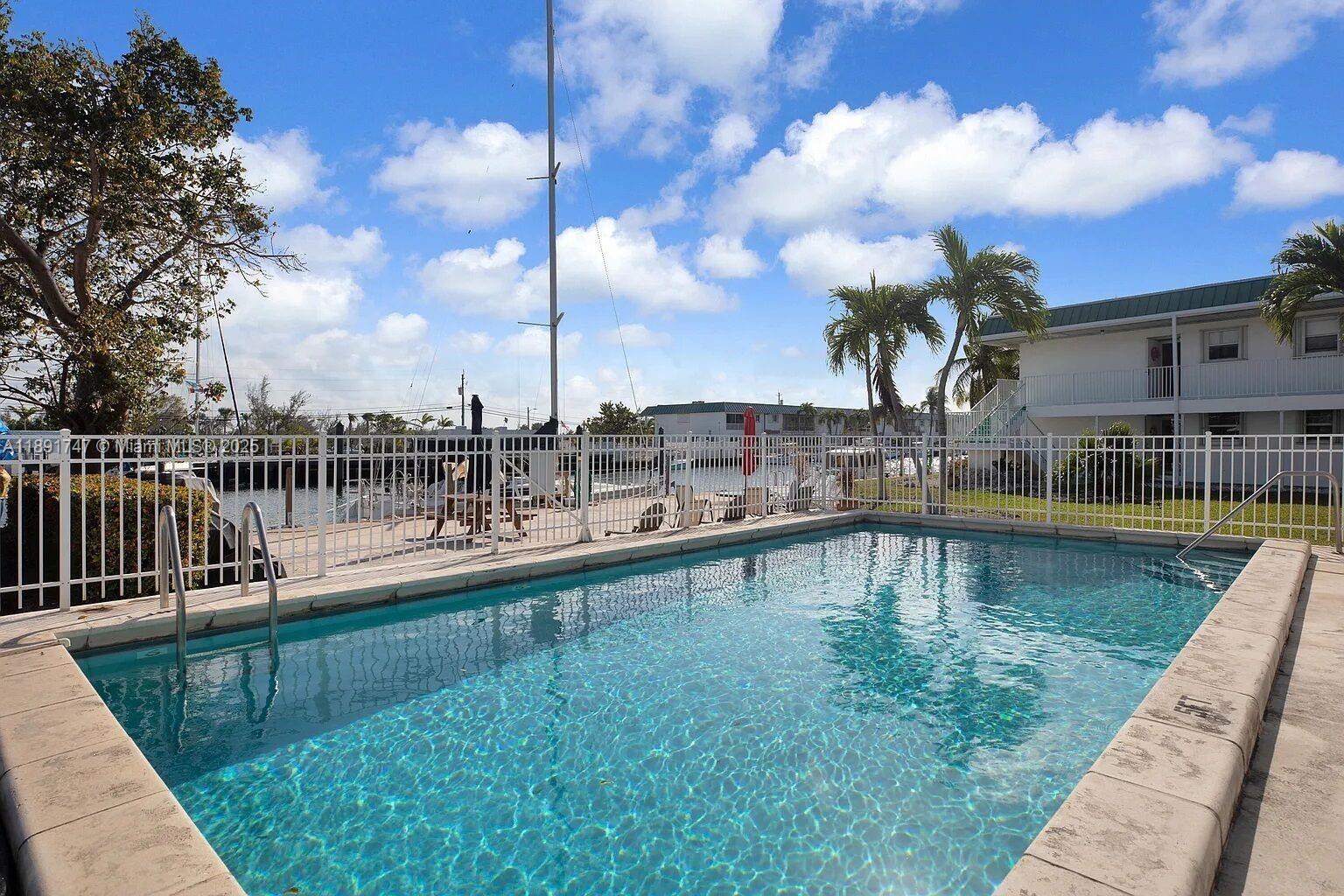 TRADE WINDS WEST - Residential